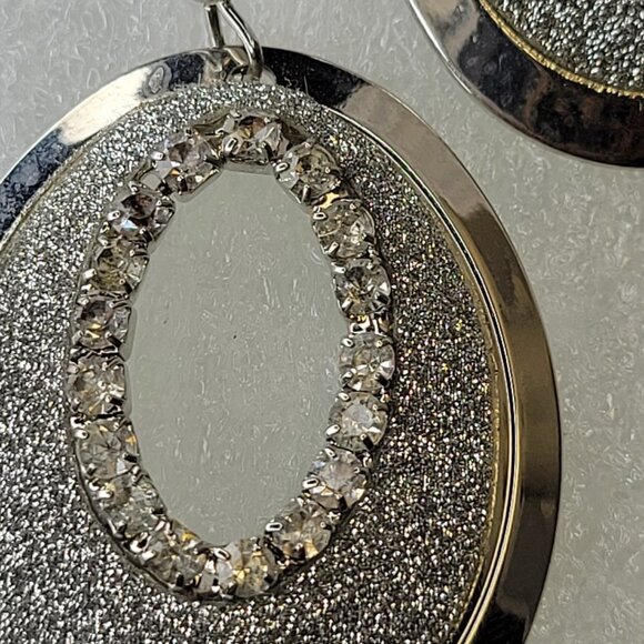 Silvery Tone Fashion Earrings - Picture 4 of 9